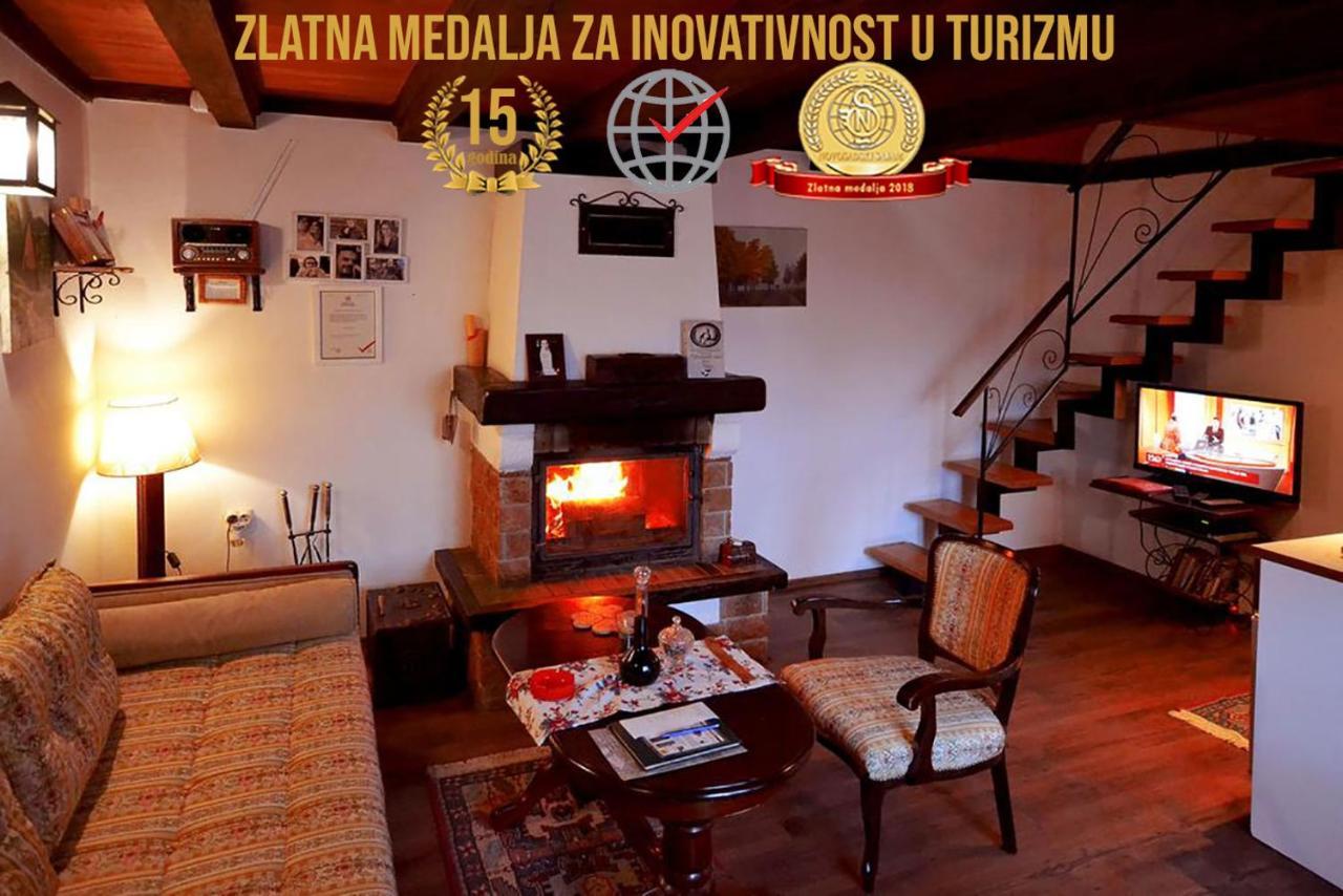 Apartamento Oaza Prirode, Brvnare Platan Vrdnik Exterior foto